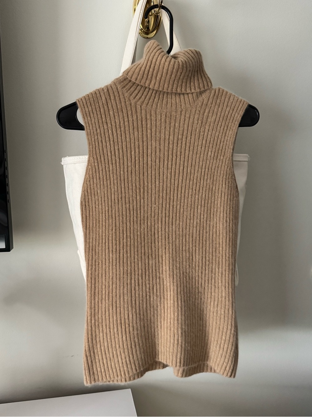 Ralph Lauren Black Label 100% Cashmere Sleeveless Tan Turtleneck Tank Sweater